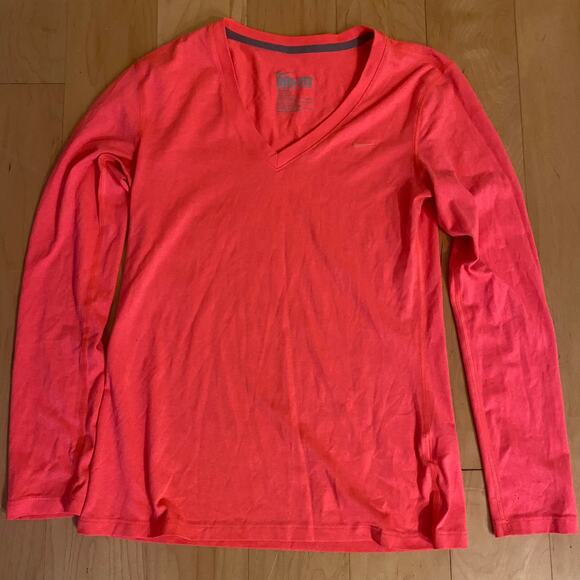 Nike hot pink long sleeved top size small - Picture 1 of 4